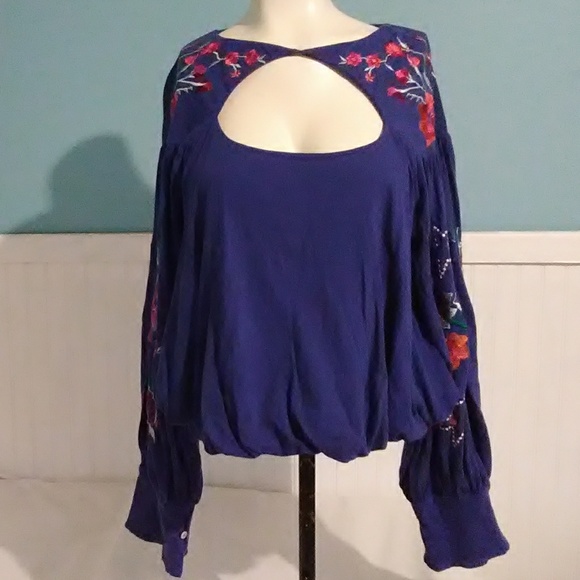 Free People Tops - FINAL SALE NWT Free People Floral Top. XS
